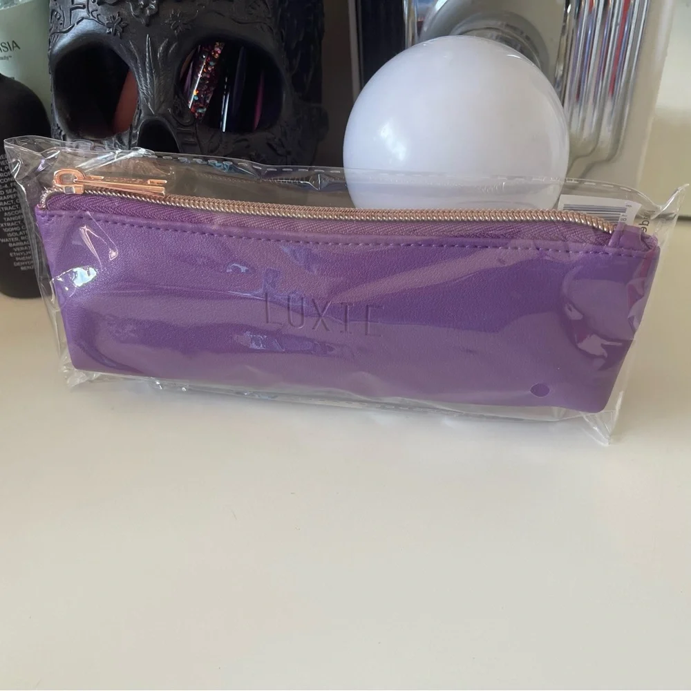 Luxie Florals Brush Set Brushes and Sponge in Travel Pouch